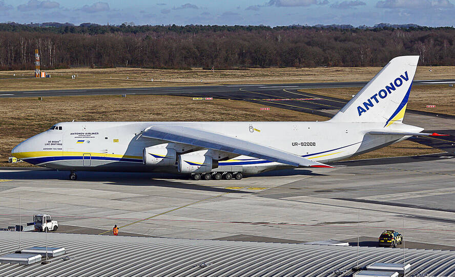 Antonov Airlines UR-82008 Antonov AN124-100 CGN 07.02.2026-2 Thomas Haendel